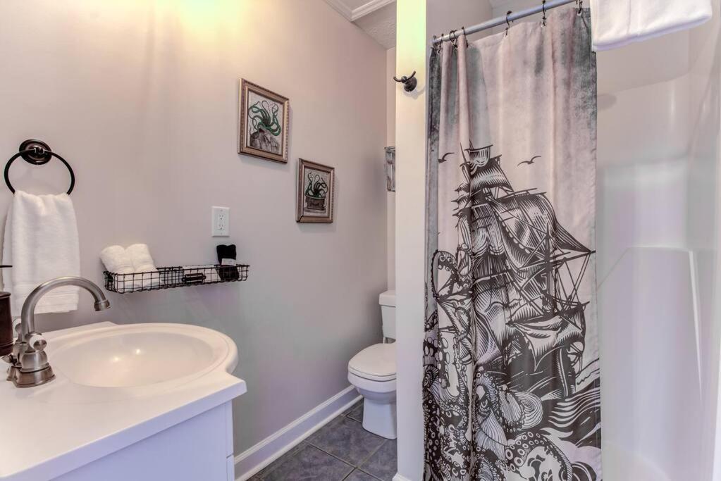 Kraken'S Den * Oceanview * Steps To Ocean * Pool Leilighet Carolina Beach Eksteriør bilde