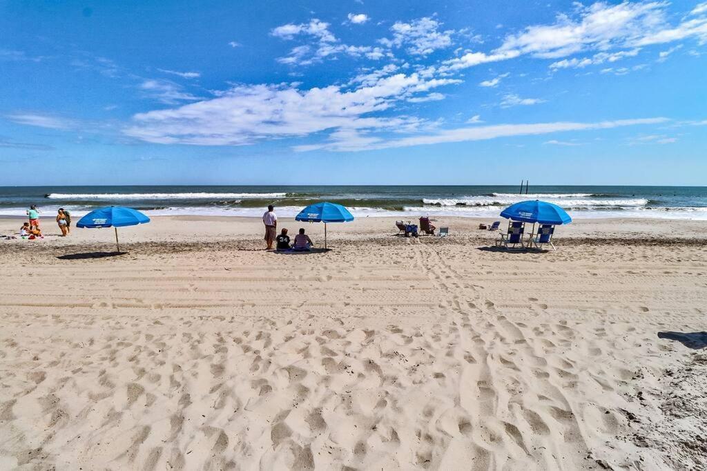 Kraken'S Den * Oceanview * Steps To Ocean * Pool Leilighet Carolina Beach Eksteriør bilde